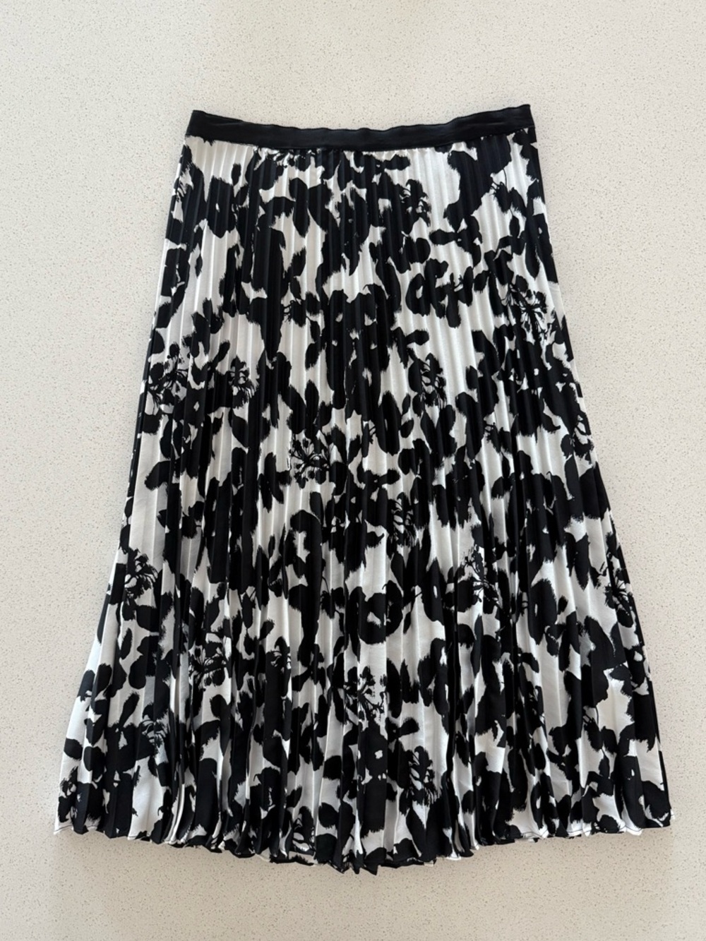 Karl Lagerfeld Black and White Pleated Floral Midi Skirt